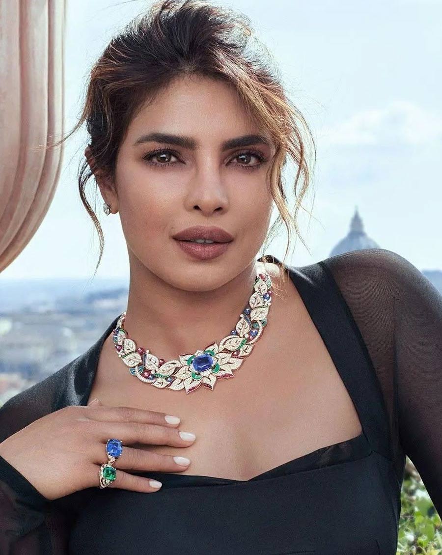priyanka chopra  వ‌ర్జినిటీపై స్టార్ హీరోయిన్ దుమారం
