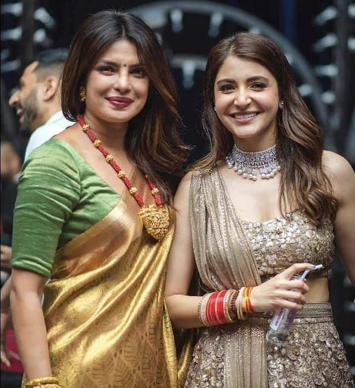 priyanka chopra  ప్రియాంక చోప్రా-అనుష్క మ‌ధ్య‌లో నిర్మాత‌లు!