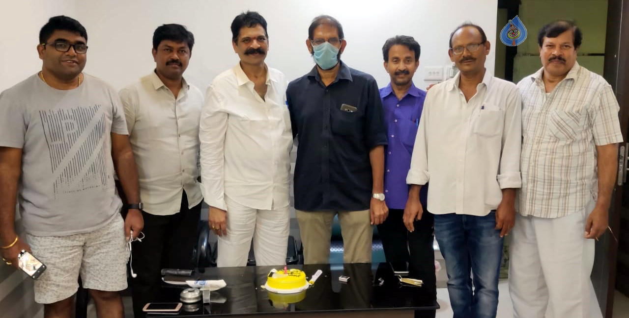 producers,council,secretary,prasanna kumar,birthday celebrations  చెన్నైలోని ఆంధ్రాక్లబ్ లో నిర్మాతల సెలబ్రేషన్స్!