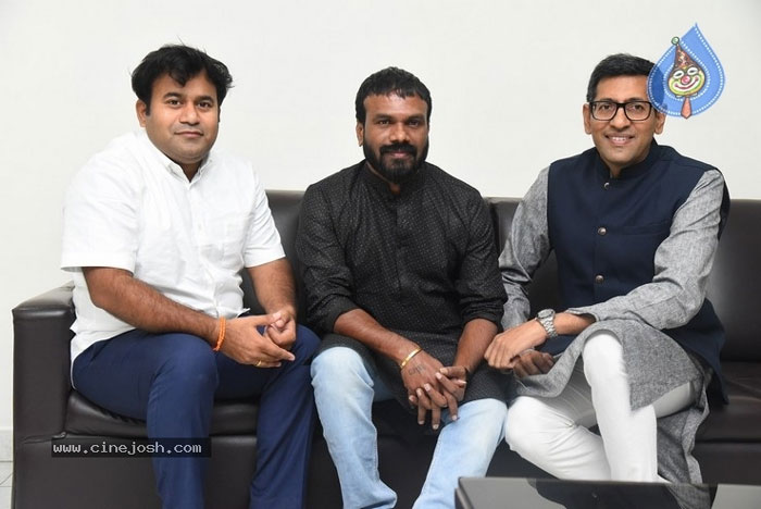 george reddy,producers interview,appireddy,damodar reddy,sanjay reddy,george reddy movie  ‘జార్జ్ రెడ్డి’ అంచనాలను అందుకుంటాడు: నిర్మాతలు