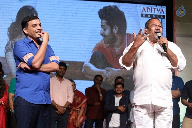 allu arjun,dil raju,r narayana murthy,allu aravind,fidaa sambaralu,michael jackson  మూర్తి గారూ...వాయించేశారు...!