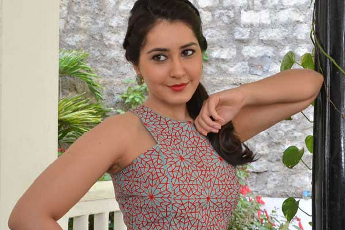 raashi khanna,heroine,venkatesh,naga chaitanya,venky mama movie,confirmed  రాశిఖన్నాకి ఒకటి పోతేనేం మరోటి వచ్చింది!