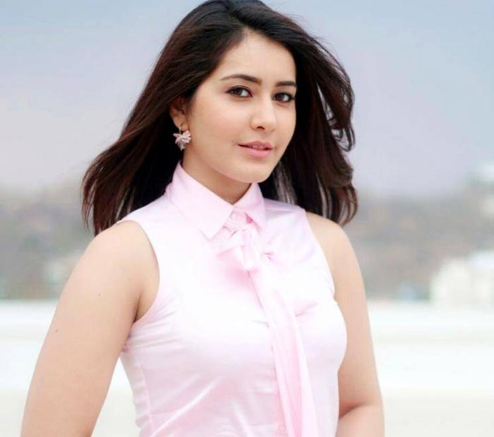 raashi khanna,jai lava kusa,jr ntr,ravi teja,raja the great  ఒకే ఒక్క హిట్‌ అంటోన్న భామ..! 