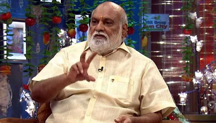 raghavendra rao,darshakendrudu,chin sentiment,tollywood,lord venkanna  రాఘవేంద్రరావు గడ్డానికి పెద్ద సెంటిమెంటే ఉందిగా!