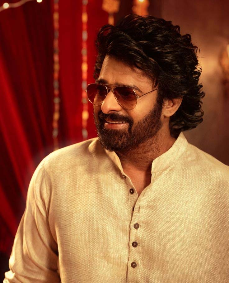 prabhas  రాజా సాబ్ : ఈ ట్విస్ట్ ఊహించలేదు గురూ 