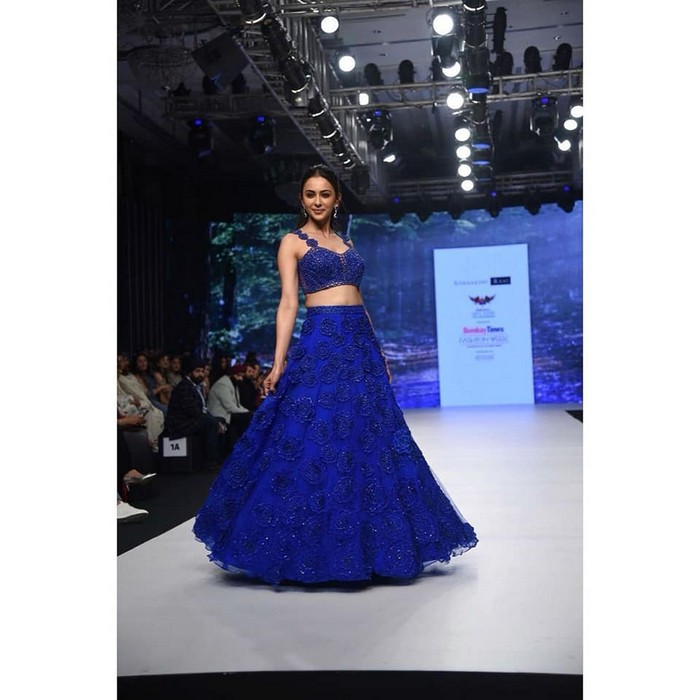 rakul preet,rakul ramp walk photos,rakul preet ramp walk,bombay times fashion week