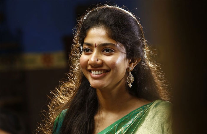 sai pallavi,jr ntr,ram charan,favourite heroine  ఎన్టీఆర్‌కి నచ్చిన భామే చరణ్‌కి కూడా..!