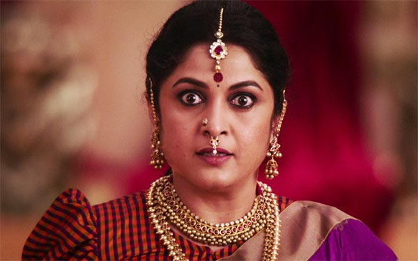 ramyakrishna,bahubali,narasimha,neelambari role  నాకు నేనే సాటి అంటోన్న శివగామి!