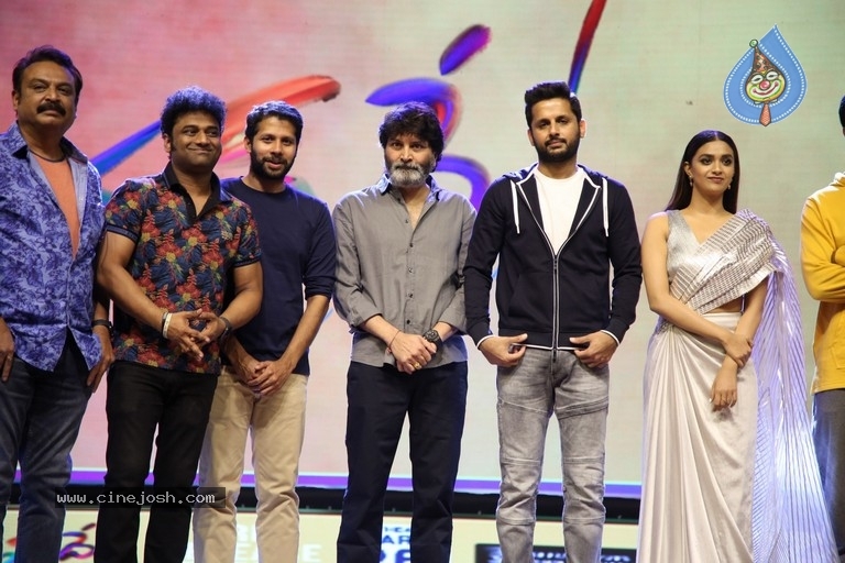 rang de movie,rang de pre release event,nithin rang de,nithin,trivkram,keerty suresh,venky atluri,nithin speech at rang de event,rang de review,rang de review and rating  కీర్తి సురేష్.. మహా నాటు, మహా నాటీ