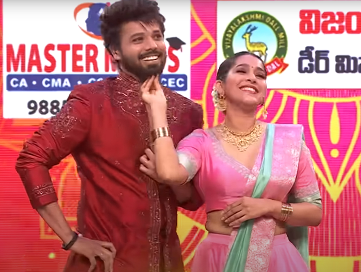rashmi  నందుతో రొమాన్స్ చేస్తున్న యాంకర్ రష్మీ 