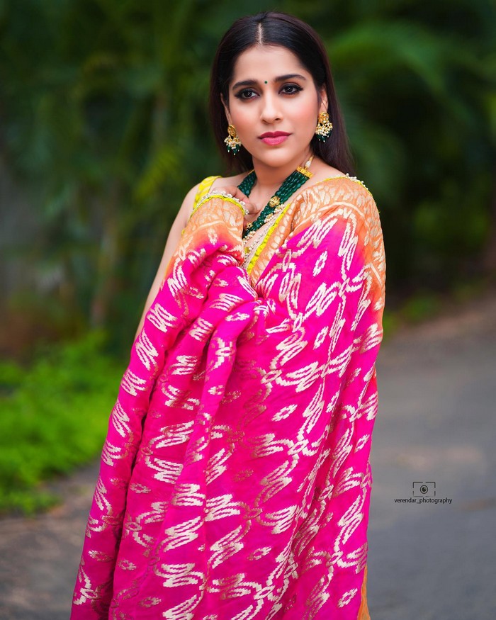 rashmi gautam,rashmi gautam latest photo shoot,rashmi gautam festive look