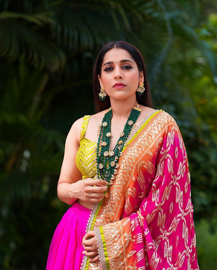 rashmi gautam,rashmi gautam latest photo shoot,rashmi gautam festive look