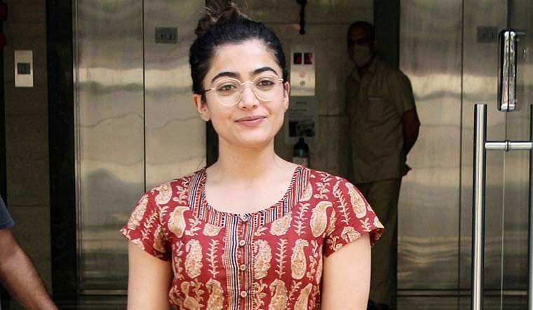 rashmika mandanna,rashmika parents  రష్మిక ఆర్ధిక కష్టాలు
