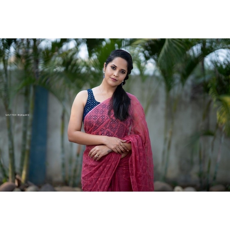 anasuya,remuneration,jabardasth,thank you brother movie,anasuya photos,anasuya stills  పారితోషకం కాదు.. కేరెక్టర్ ముఖ్యం 