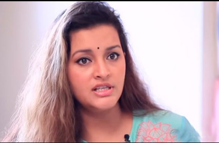 renu desai,personal matters,bbc interview,social media  రేణుదేశాయ్ కాస్త డోస్ పెంచింది...!