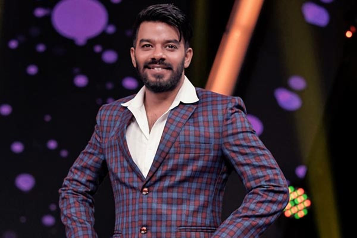 sudigali sudhir,roja,jabardasth,race gurram movie  సుధీర్ ని దారుణంగా అవమానించిన రోజా