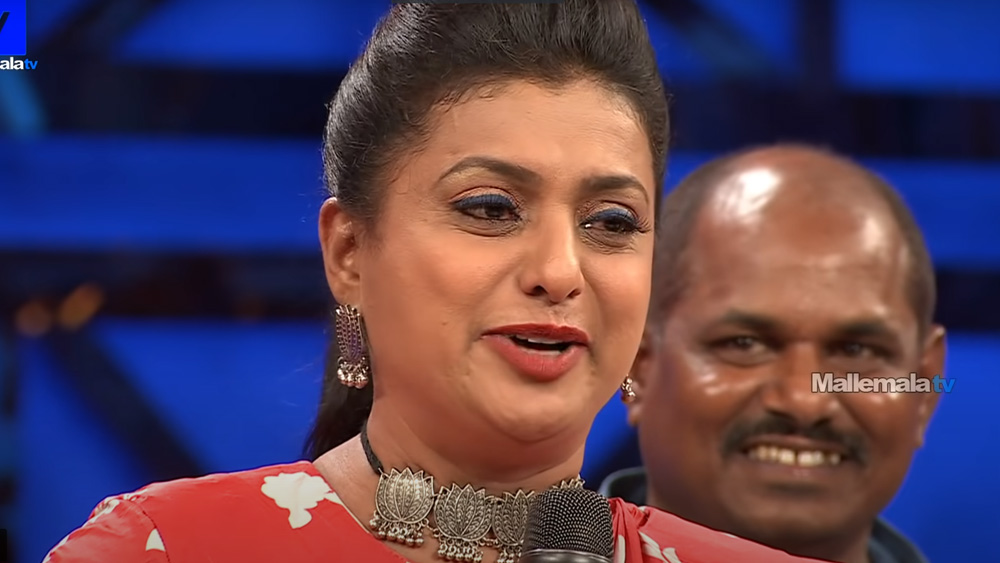 mla roja,minister roja,jabardasth show,jabardast anchor rashmi  కన్నీళ్లతో జబర్దస్త్ కి గుడ్ బై చెప్పిన రోజా 