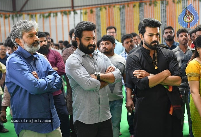 rrr,pre business buzz,ram charan,500 crore,ss rajamouli,jr ntr  షాక్: ‘ఆర్ఆర్ఆర్’.. అప్పుడే 500 కోట్లు..!!