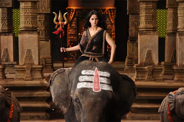 rudhramadevi,positive talk to rudramadevi,anushka,gunasekhar,dil raju,sai korrapati  'రుద్రమదేవి'కి శుభసంకేతాలు! 