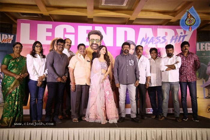 balakrishna,c kalyan,vedhika,ruler,movie,success meet,details  విజయాన్నిచ్చిన ప్రేక్షకులకు థ్యాంక్స్: బాలయ్య