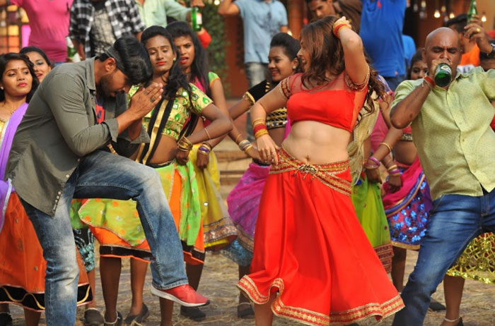 sakala kala vallabhudu movie,tanishq reddy,shooting update  ఈ హీరో సకలకళా వల్లభుడంట!!