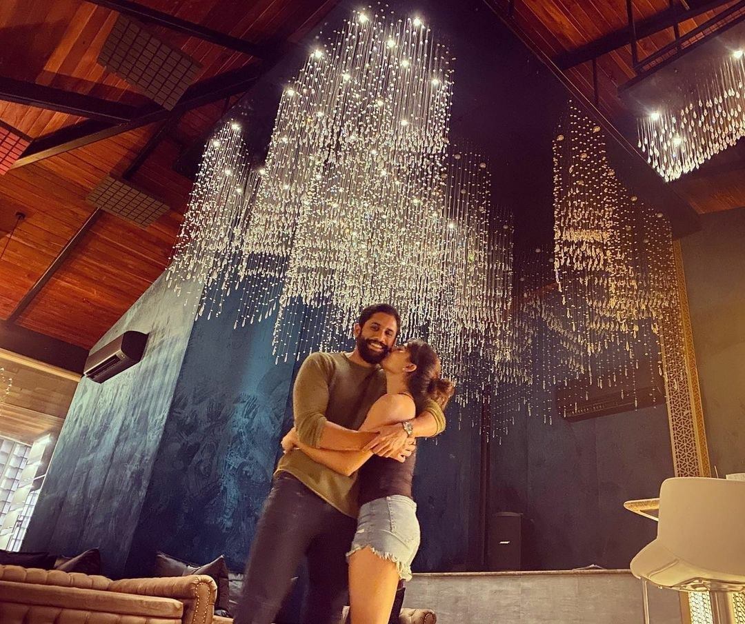 samantha,naga chaitanya,new year celebrations,goa  క్యూట్ గా న్యూ ఇయర్ కి వెల్ కం చెప్పింది