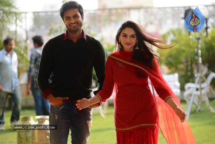 sudheer babu,aditi rao hydari,sammohanam,censor,details  సమ్మోహనం సెన్సార్ పూర్తి- రిలీజ్ కు రెడీ!