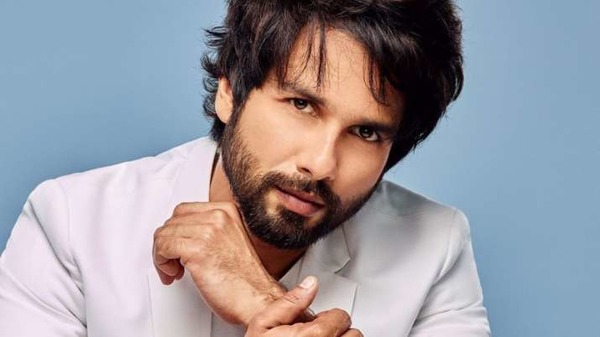 shahid kapoor,jersey,kabir singh,surya,aakasam nee hadduraa,sudha kongara  ముచ్చటగా మూడవ రీమేక్.. షాహిద్ కపూర్ కెరీర్ ప్లాన్..?