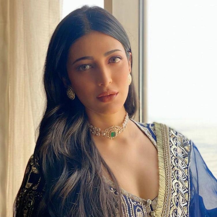 shruti haasan  హెల్త్ పై పుకార్లు: ఫైర్ అవుతున్న శృతి 