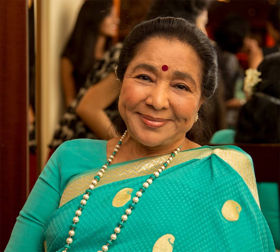 asha bhosle  ప్రముఖ గాయని ఆశా భోస్లేకు అస్వస్థత