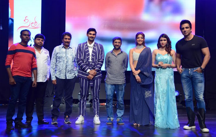 sai sriniva,kajal,teja,speech,sita movie,pre release event  నేనేం మేధావిని కాదు: డైరెక్టర్ తేజ!