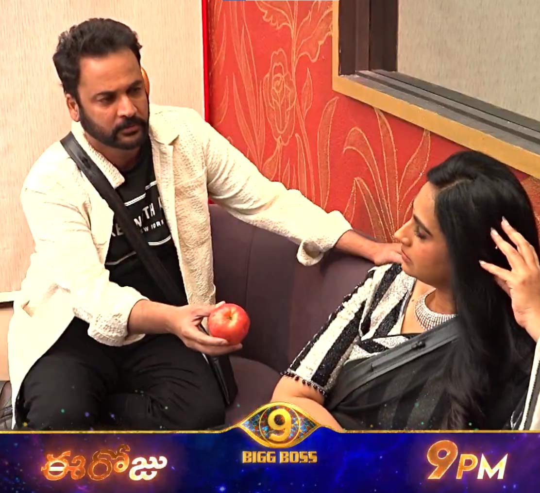 bigg boss  బిగ్ బాస్ హౌస్ లో పవన్ ని ఆడుకున్న శివాజీ 