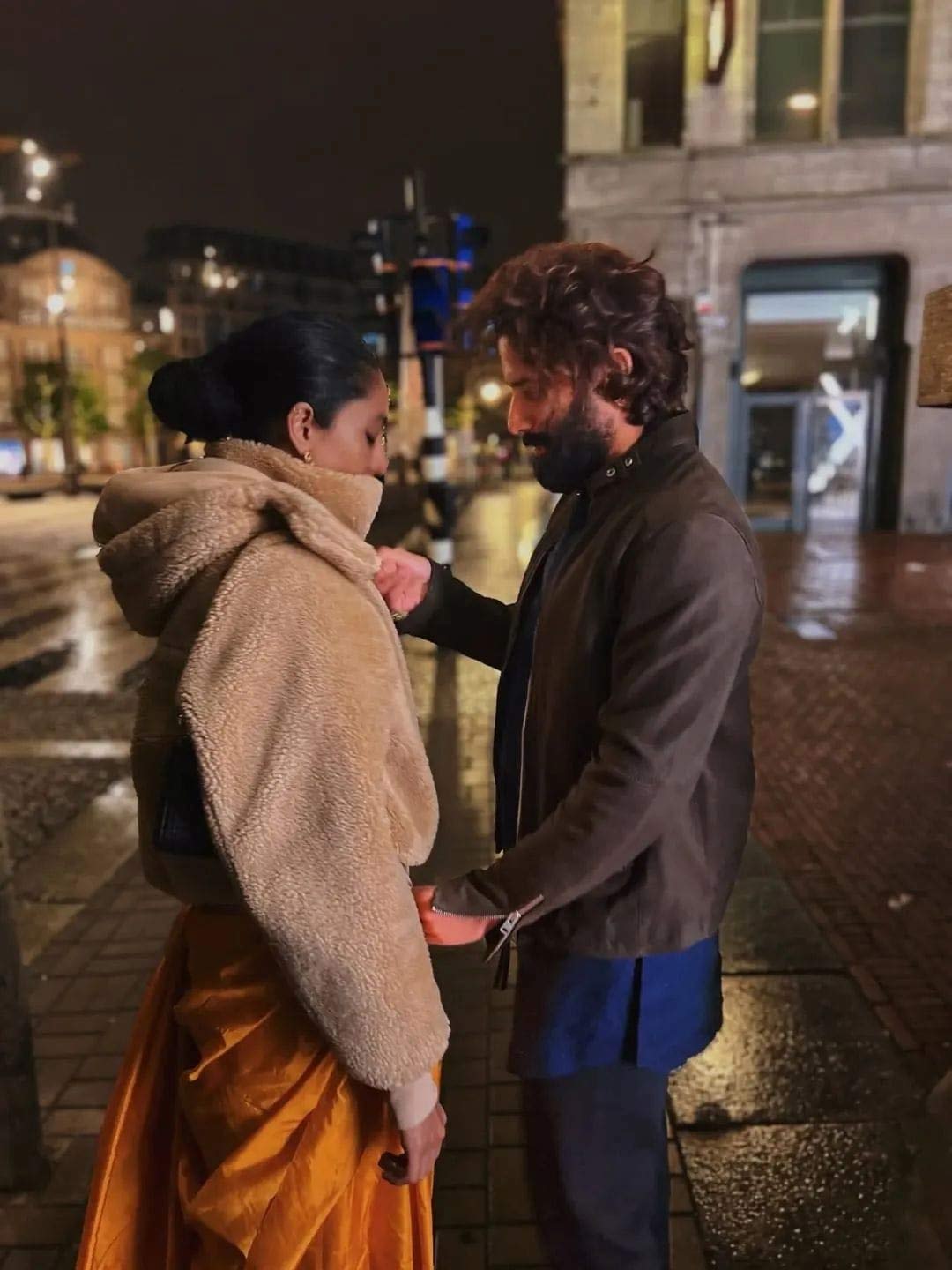 sobhita  రొమాంటిక్ గా చైతూకి శోభిత విషెస్ 