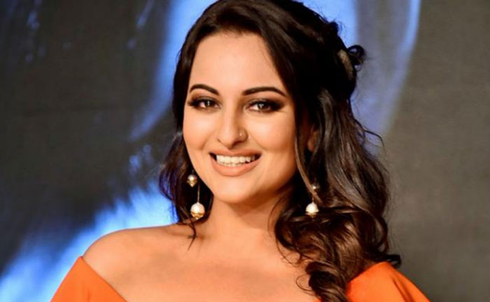 sonakshi sinha,reveals,family secret,ramayan,house name  బంగ్లా పేరు వెనుక చాలా కథ ఉంది..! 