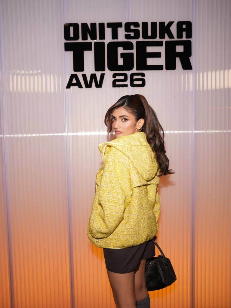 sreeleela  వైరల్ - శ్రీలీల క్యూట్ లుక్ 