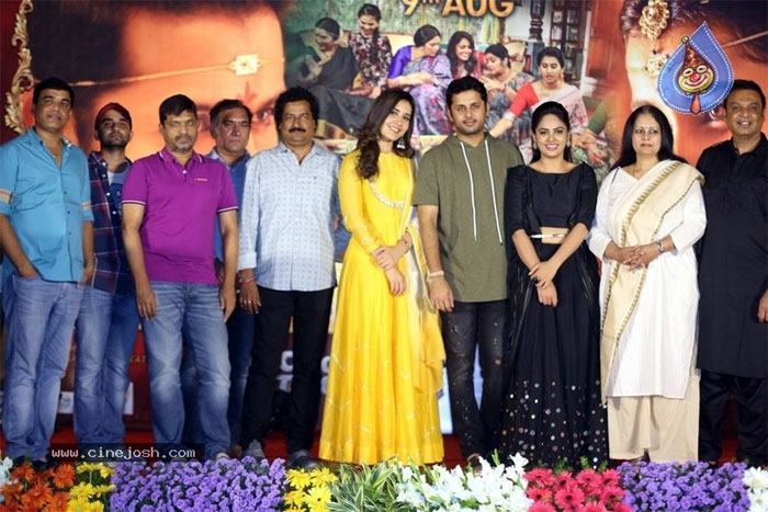 srinivasa kalyanam,special premiere,nithiin,dil raju,raashi khanna,nanditha swetha,satesh vegesna  టాప్ 5 కాదు.. టాప్ 1 సినిమా: నితిన్!