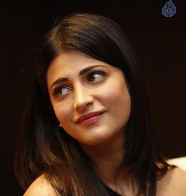 sruthihassan,sreemanthudu,maheshbabu,koratala siva  సినీజోష్ ఇంటర్వ్యూ- శ్రుతిహాసన్