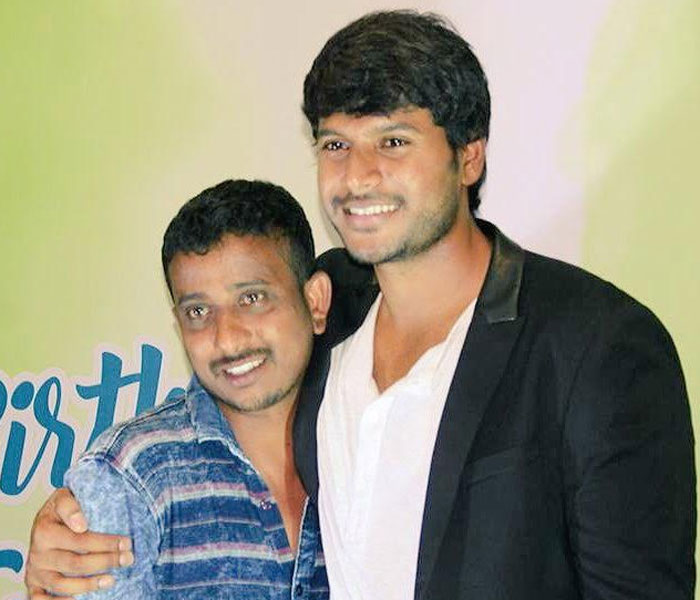 sundeep kishan,kadapa sreenu,fan,fans association,andhra pradesh,help  అభిమాని కుటుంబానికి అండ‌గా యంగ్ హీరో