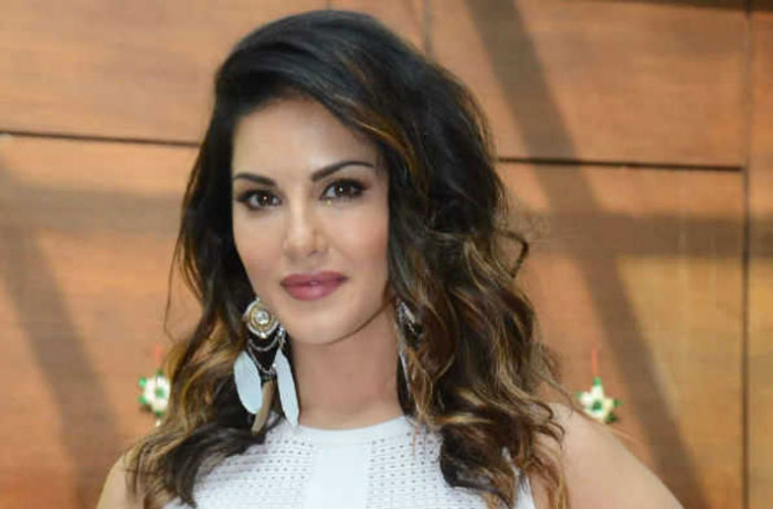 sunny leone,web series,sunny leone biopic,july 16  సన్నీలో ఈ కోణం చూస్తారా..?