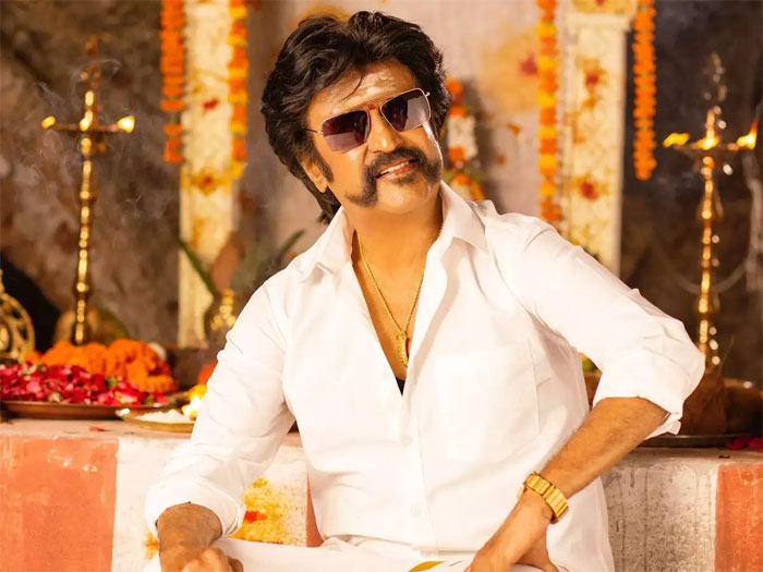 rajinikanth,six months,shootings,corona,super star  సూపర్‌స్టార్ రజినీకాంత్ డేరింగ్ డెసిషన్..!