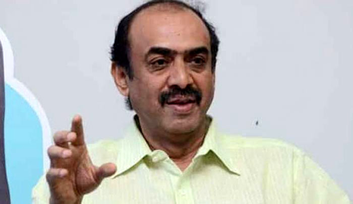 suresh babu,producer,suresh productions,ys jagan,tollywood,andhra pradesh  జగనైనా క్లారిటీ ఇస్తే అదెంత సేపు: సురేష్‌ బాబు! 