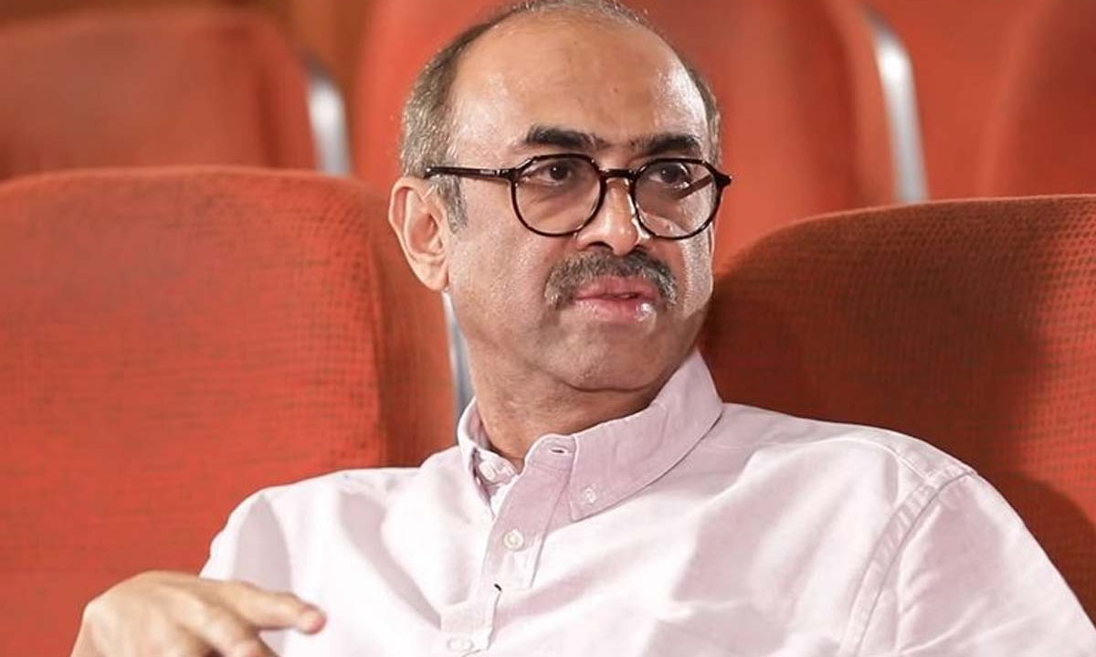 suresh babu,possibility of an affair,suresh productions,venky brother suresh babu,producer suresh babu  ఎఫ్ఫైర్ పెట్టుకునే అవకాశం ఉన్నా, పెట్టుకోలేదు 