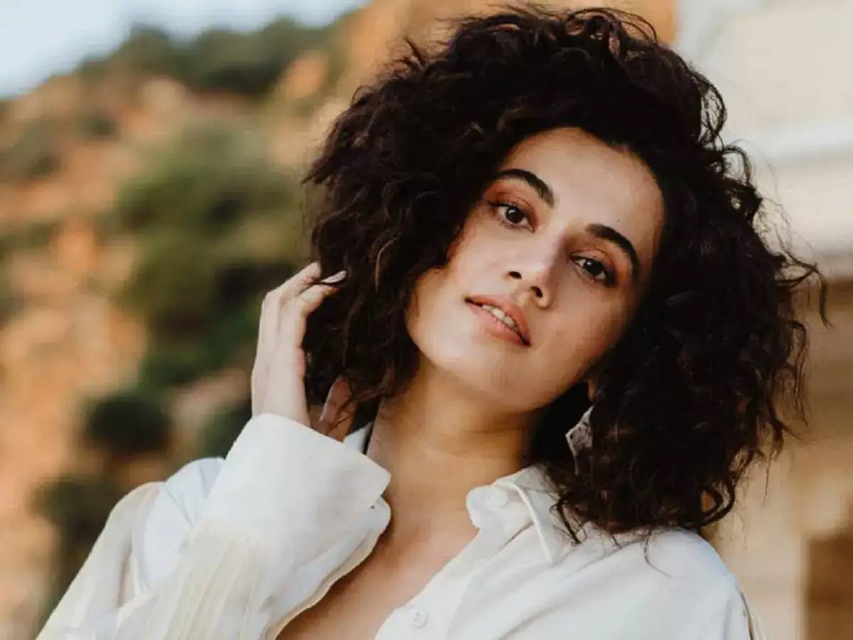 taapsee  యూటర్న్ తీసుకున్న తాప్సి 