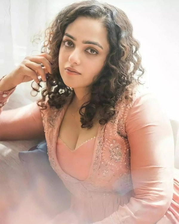 nithya menon,direction,bheemla nayak,nani,ala modalindi  డైరెక్షన్ దిశగా మేటి నటి 