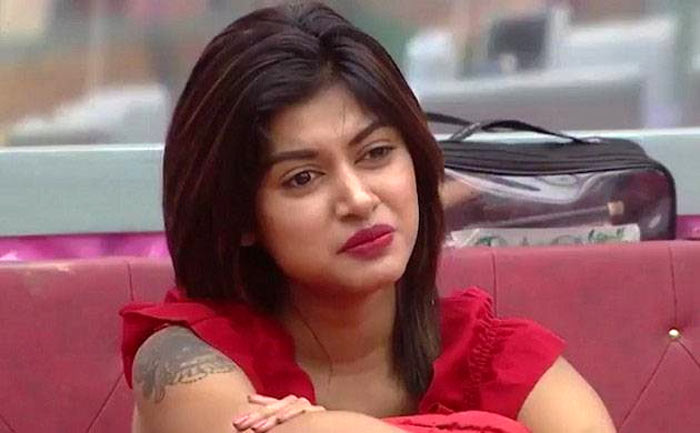 kamal haasan,tamil bigg boss,oviya participat,suicide attempt  'బిగ్‌ బాస్‌'షోలో ఆత్మహత్యాయత్నం..!