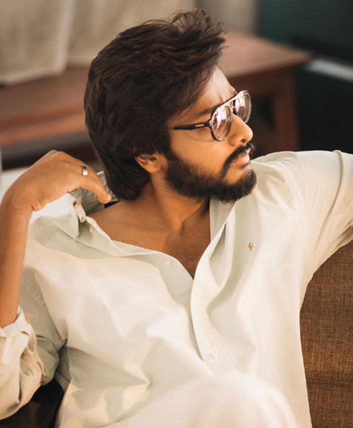 teja sajja  స్టార్ హీరోలకు షాకిస్తున్న కుర్ర హీరో 