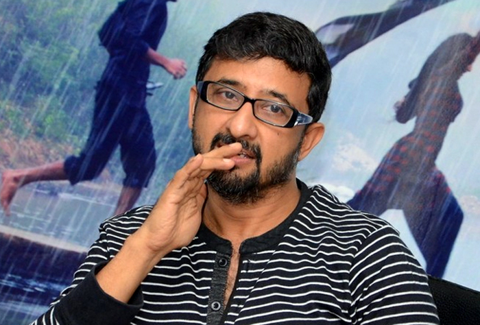 director teja,udayakiran,chitram movie,chitram sequel,young hero  మరో ఉదయ్ కిరణ్ కోసం తేజ వేట!