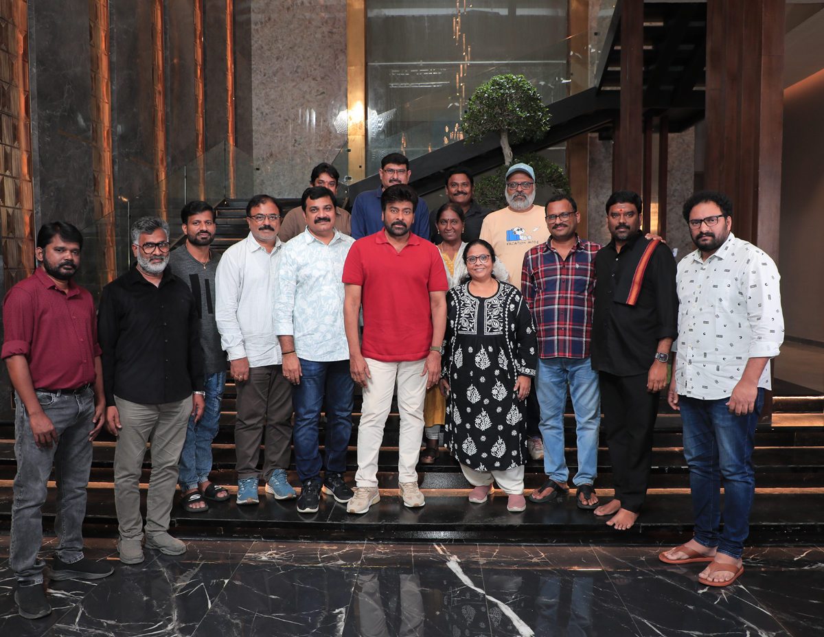 chiranjeevi  మెగాస్టార్ ని కలిసిన TFJA న్యూ కమిటీ