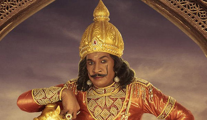 vadivelu,tfpc,red card,top comedian,kollywood,shankar,pulakesi  ఇక ఈ కమెడియన్ కథ ముగిసినట్లే! 