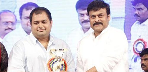 thaman,chiranjeevi,ram charan,sreenuvaitla,nayak  తమన్‌కు చిరు క్లాస్‌..!